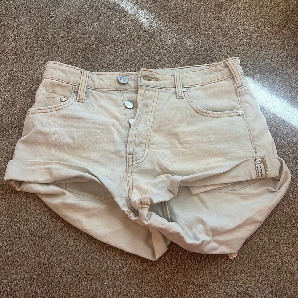 One teaspoon whit mid waist bandit shorts